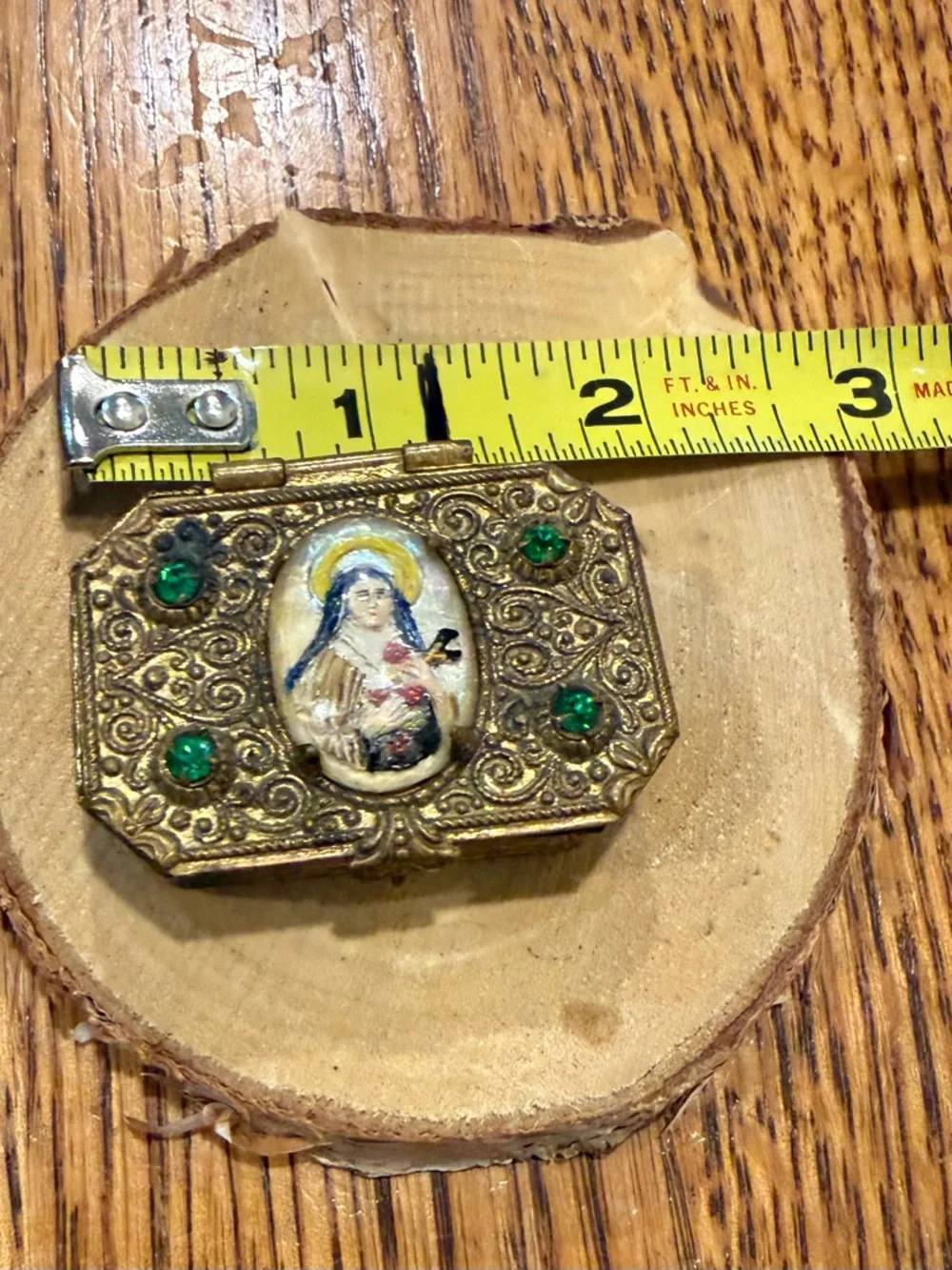 Antq Brass Rhinestone
Rosary Holder Trinket Box St.
Therese Of Lisieux Jewele - Picture 5 of 9